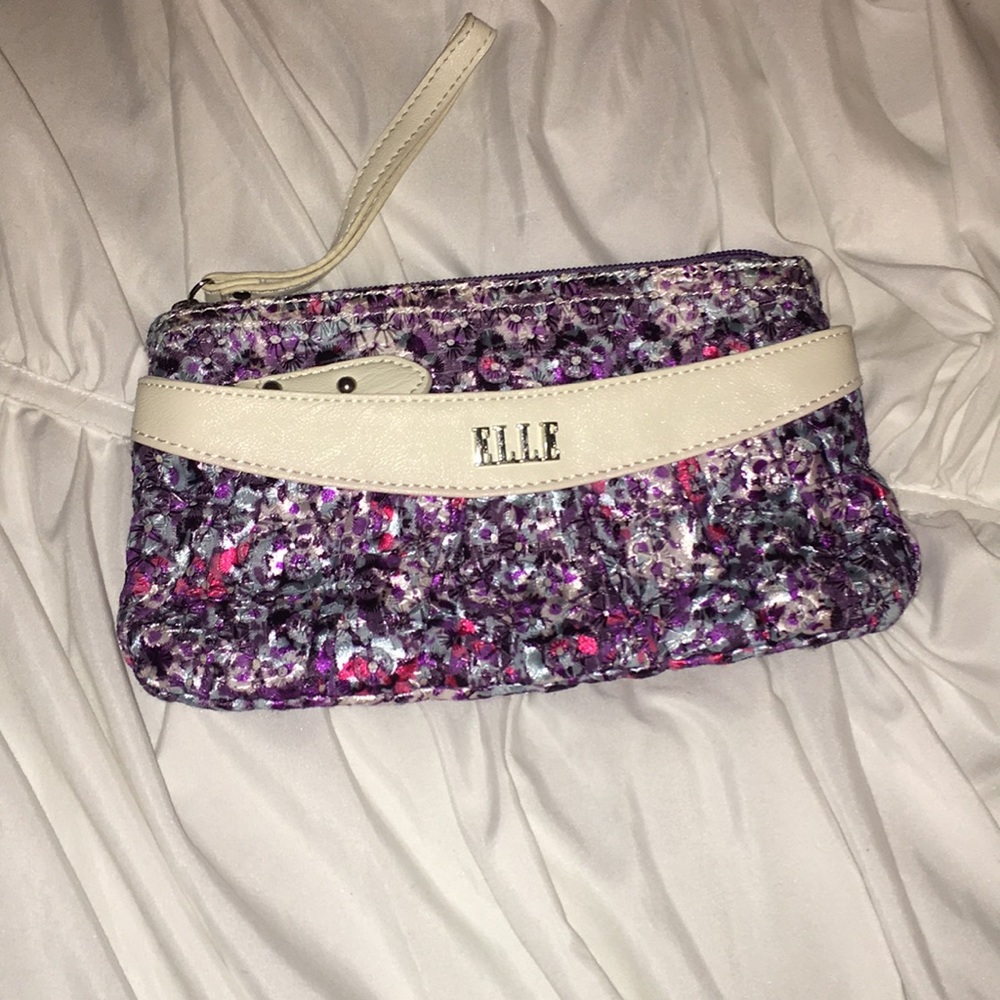 New Floral Wristlet